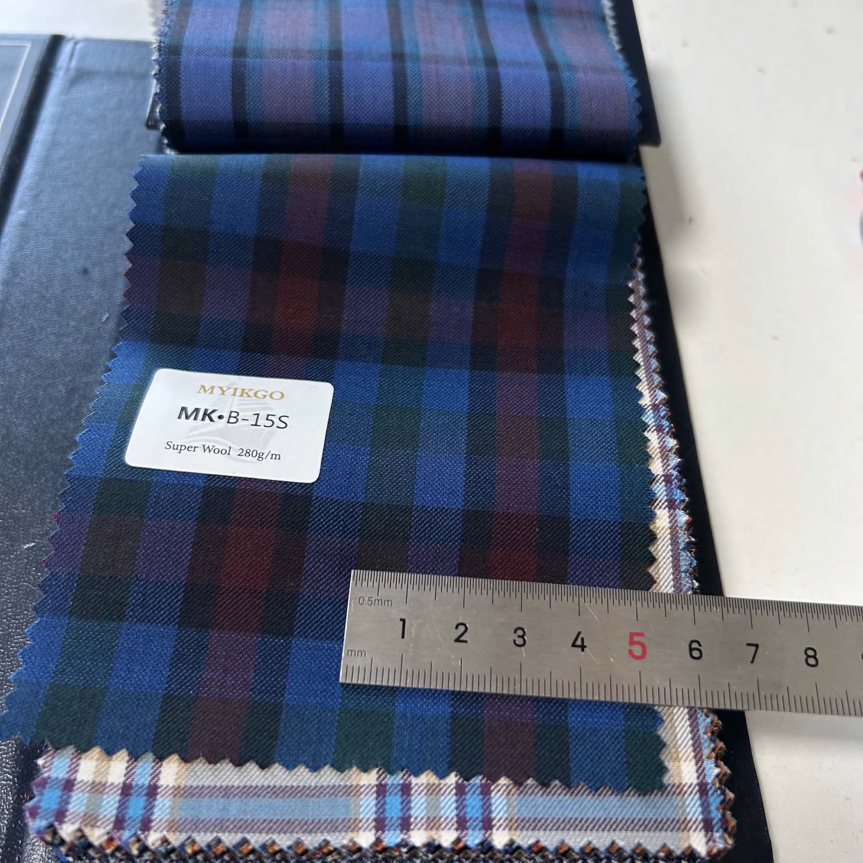 Jaket Kotak-kotak Myikgo