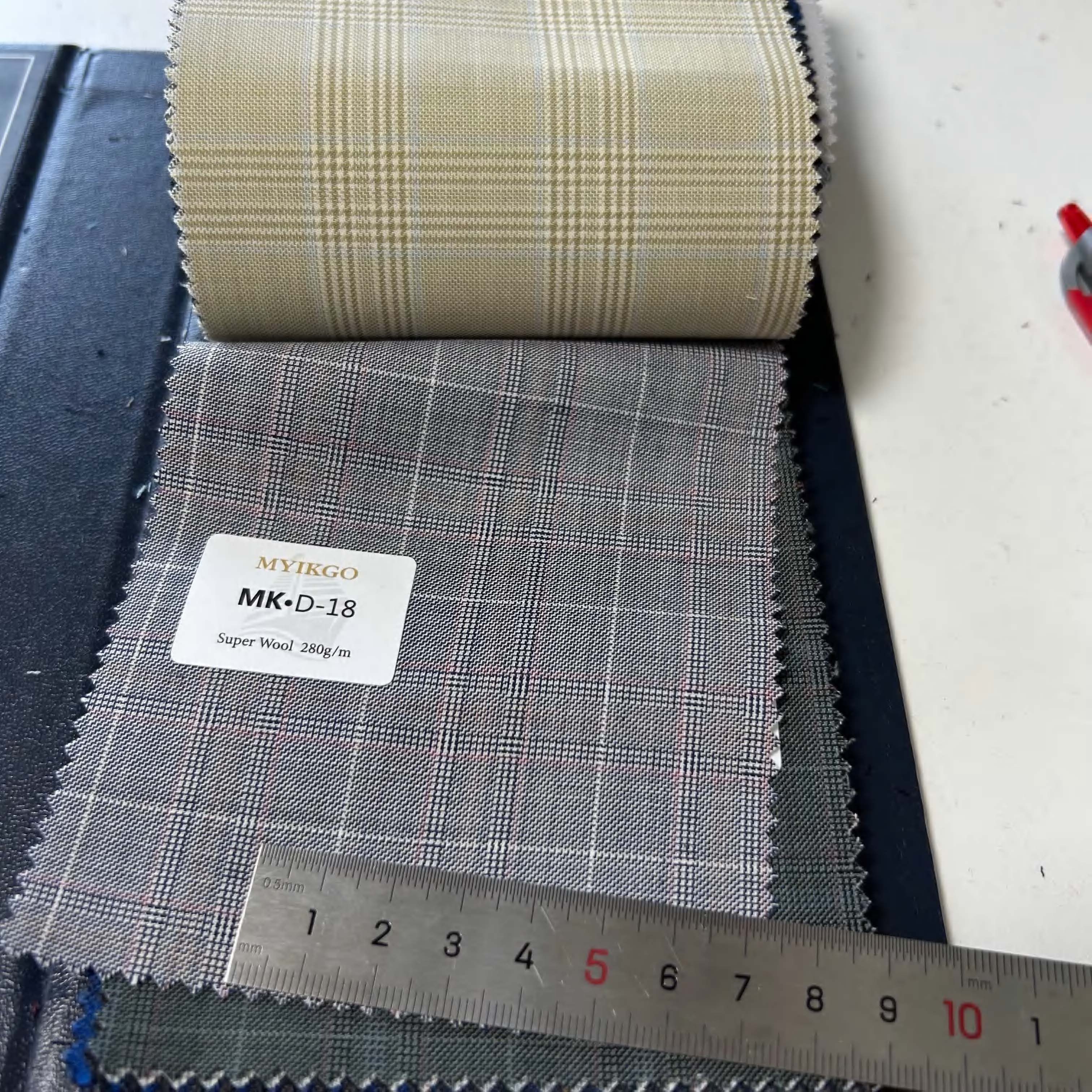 House Line Suit by Myikgo