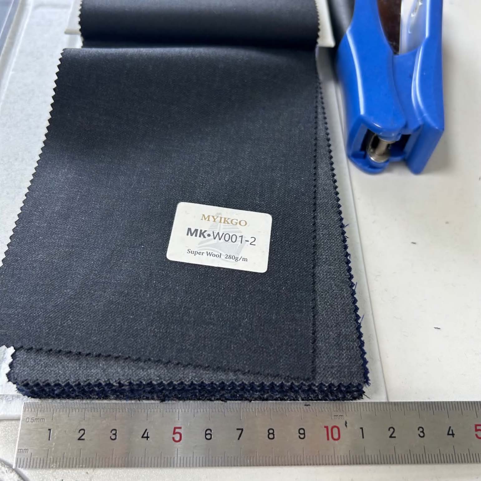 House Line Suit by Myikgo