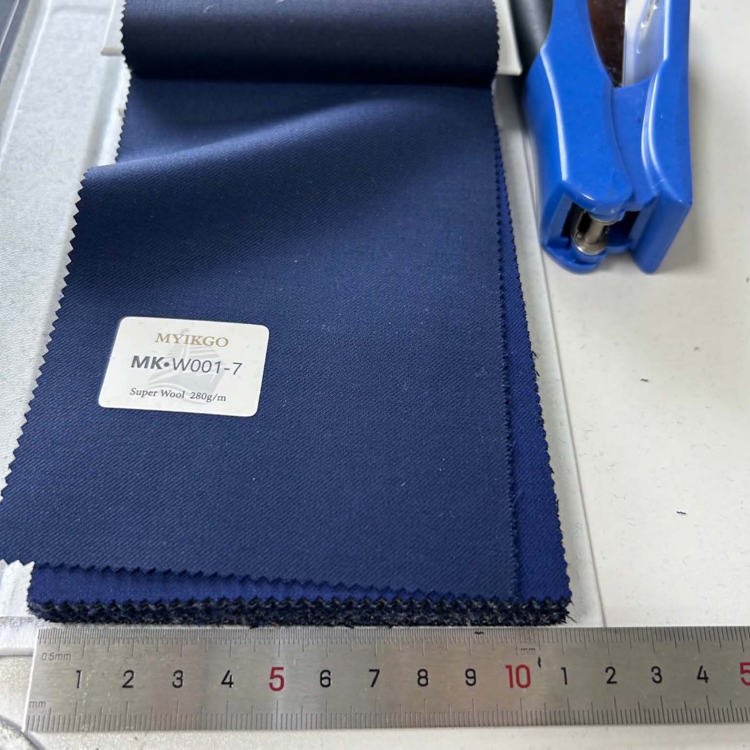 House Line Suit by Myikgo