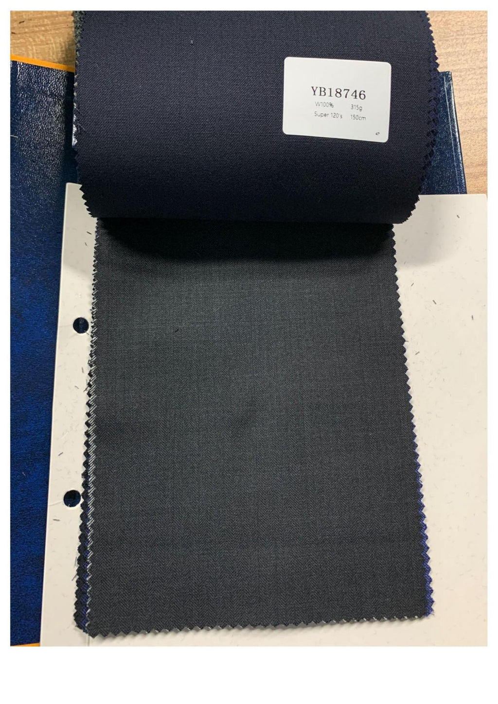 Tuxedo US$645